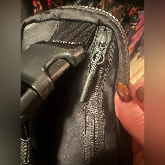 Lululemon everywhere belt bag - Picture 5 of 5